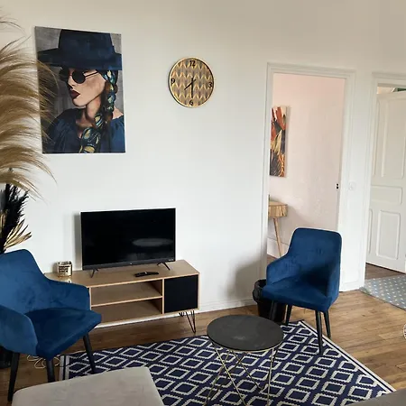 Le Villard Apartment *